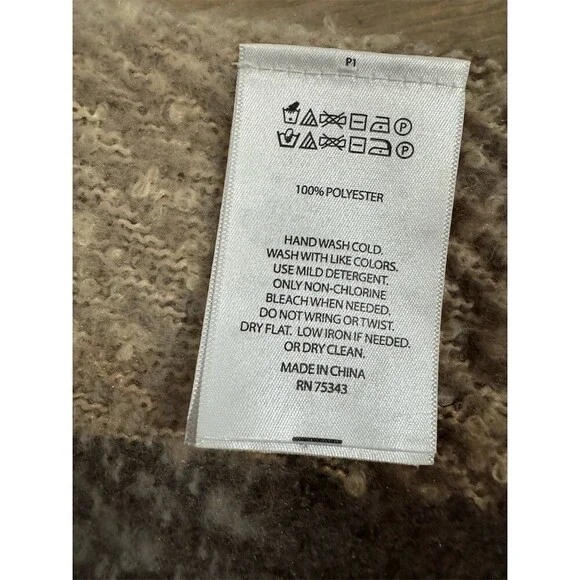 Max Studio Ruana Poncho Wrap Shawl Womens O/S Multicolor Plaid Belted Fringe - Picture 2 of 4